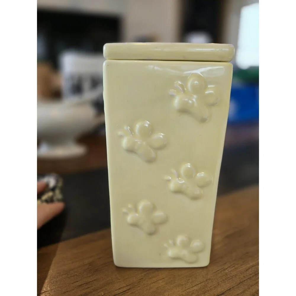Vintage Disney Winnie The Pooh Tea Bag Dispenser Holder Box Yellow Honeypot Bees